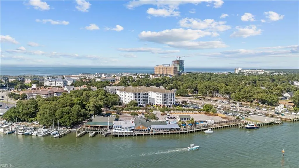 Virginia Beach, Virginia 23451, United States, 2 Bedrooms Bedrooms, ,3 BathroomsBathrooms,Residential,Active,168407