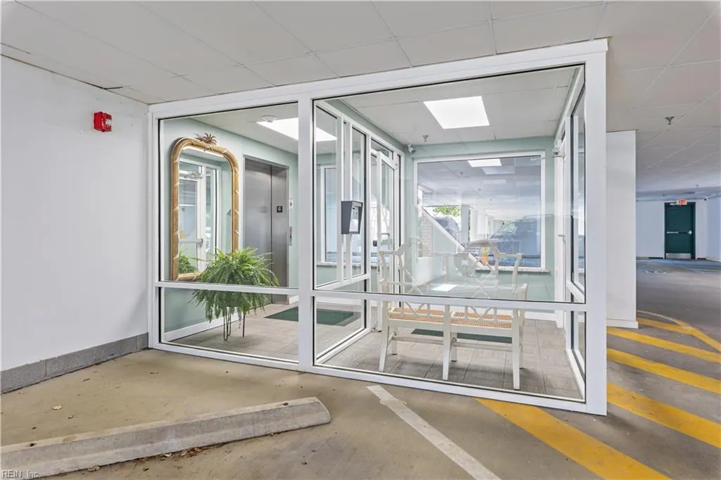 Virginia Beach, Virginia 23451, United States, 2 Bedrooms Bedrooms, ,3 BathroomsBathrooms,Residential,Active,168407