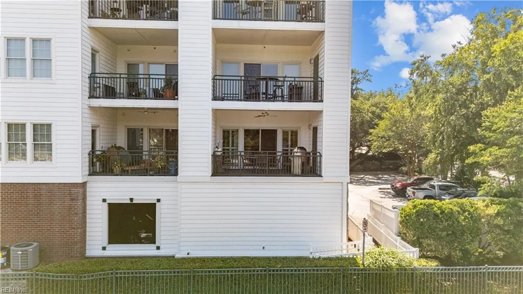 Virginia Beach, Virginia 23451, United States, 2 Bedrooms Bedrooms, ,3 BathroomsBathrooms,Residential,Active,168407