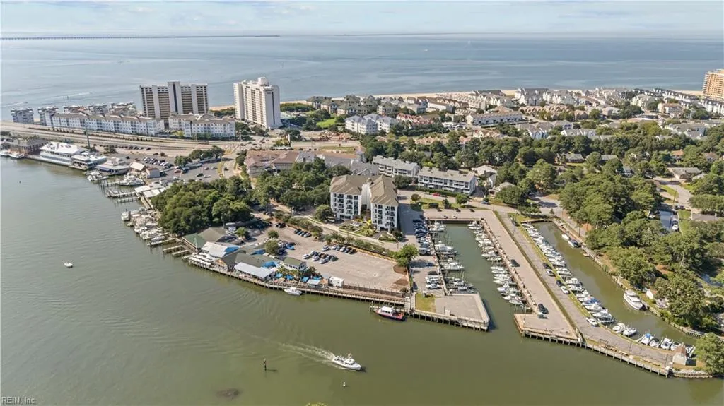 Virginia Beach, Virginia 23451, United States, 2 Bedrooms Bedrooms, ,3 BathroomsBathrooms,Residential,Active,168407