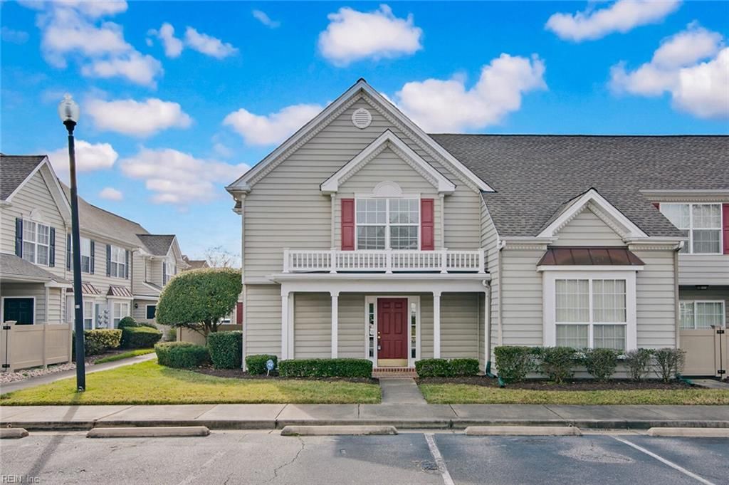 Photo of 708 Lakeside Drive, Suffolk, VA 23435 (MLS # 10617639)