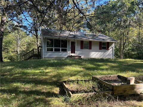 Photo of 1026 Stewarts Road, Lanexa, VA 23089 (MLS # 10605552)