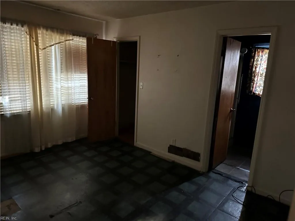 Virginia Beach, Virginia 23464, United States, 4 Bedrooms Bedrooms, ,2 BathroomsBathrooms,Residential,Pending,4283