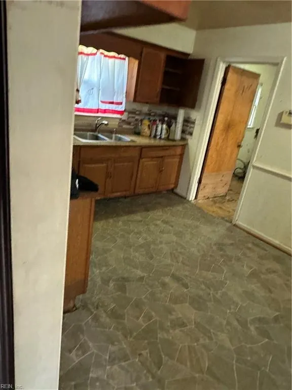 Virginia Beach, Virginia 23464, United States, 4 Bedrooms Bedrooms, ,2 BathroomsBathrooms,Residential,Pending,4283