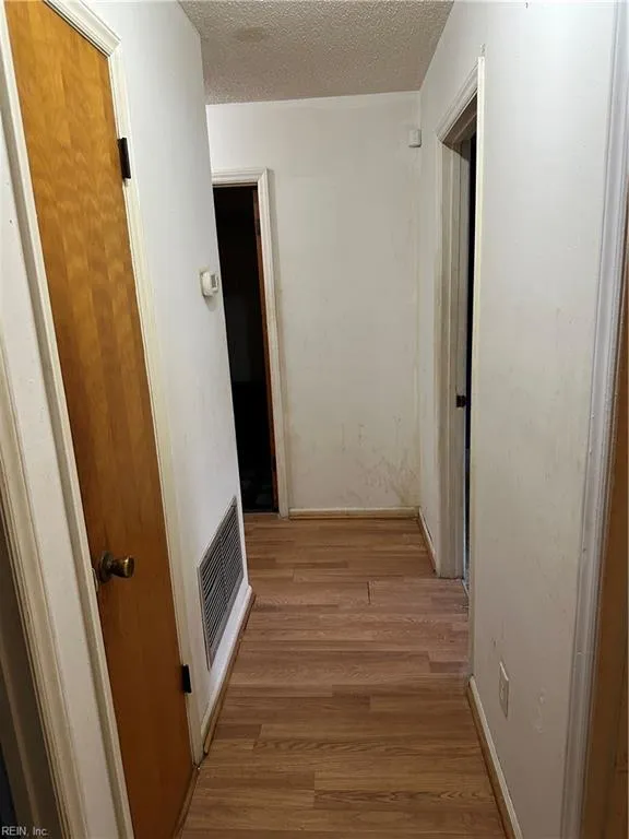 Virginia Beach, Virginia 23464, United States, 4 Bedrooms Bedrooms, ,2 BathroomsBathrooms,Residential,Pending,4283