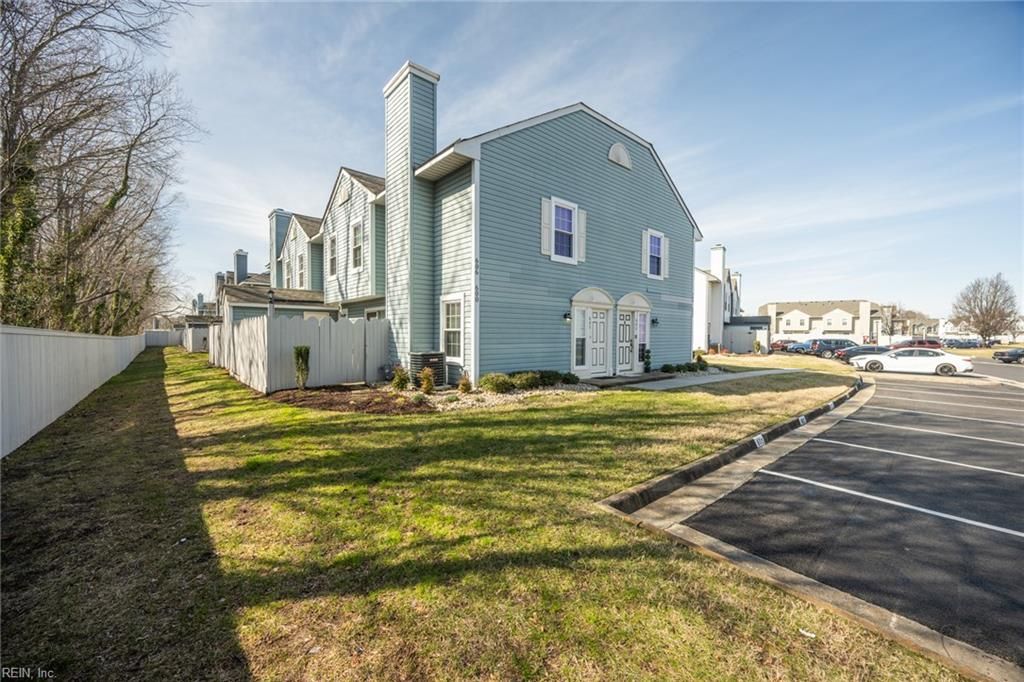 Photo of 600 Butterwick Court, Chesapeake, VA 23320 (MLS # 10621579)