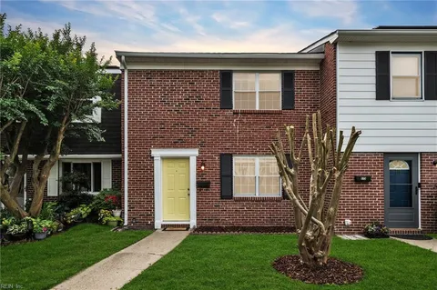 813 Hampstead Court, Virginia Beach, VA 23462 - #: 10582008