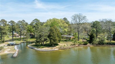 Photo of 5556 Roanes Wharf Road, Gloucester, VA 23061 (MLS # 10628501)