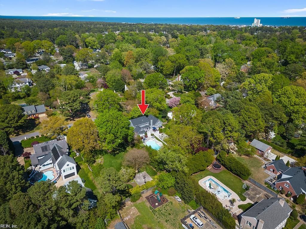 Photo of 1005 Ditchley Road, Virginia Beach, VA 23451 (MLS # 10618986)