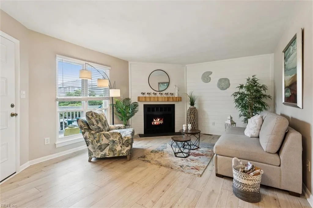 Virginia Beach, Virginia 23451, United States, 2 Bedrooms Bedrooms, ,1 BathroomBathrooms,Residential,Active,219197