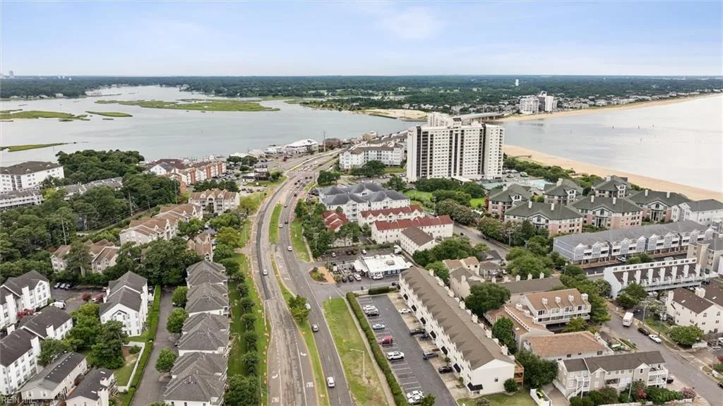 Virginia Beach, Virginia 23451, United States, 2 Bedrooms Bedrooms, ,1 BathroomBathrooms,Residential,Active,219197