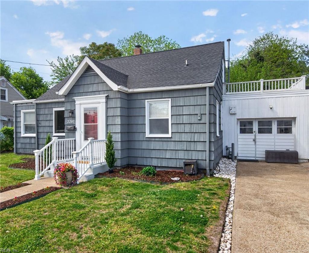 Photo of 2207 Cromwell Drive, Norfolk, VA 23509 (MLS # 10630206)