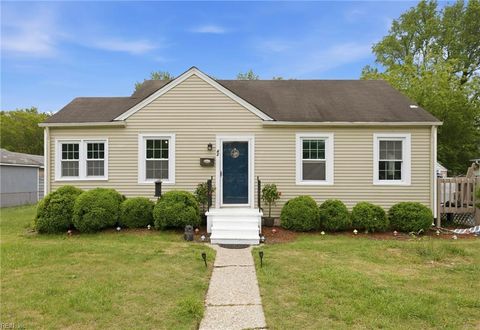 Photo of 42 Davis Ave Avenue, Newport News, VA 23601 (MLS # 10632437)