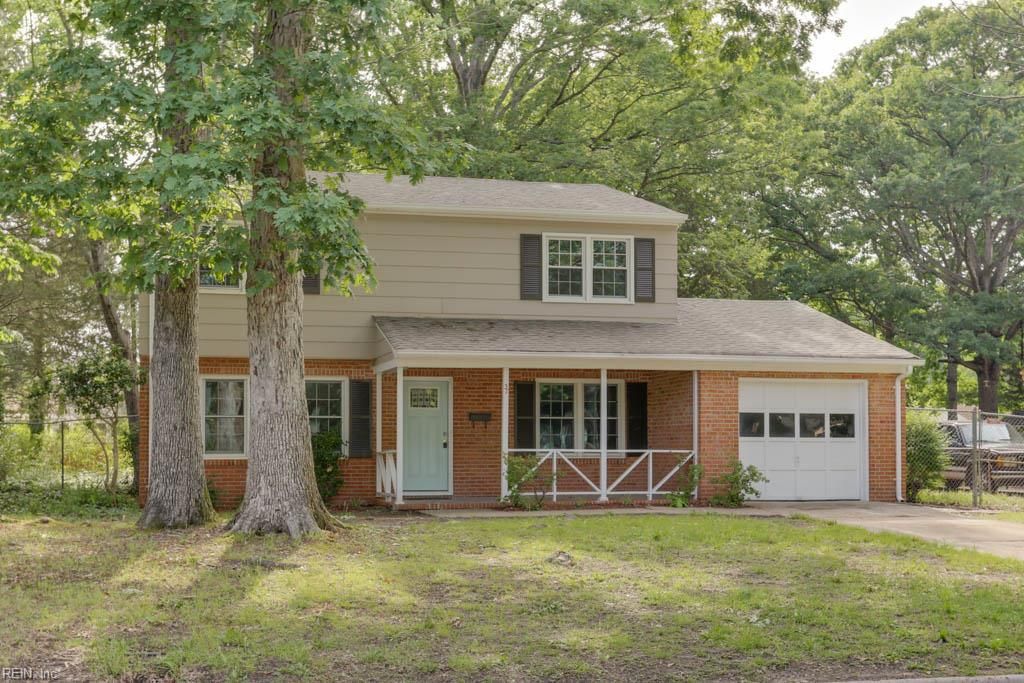 Photo of 37 Crutchfield Drive, Newport News, VA 23602 (MLS # 10611878)