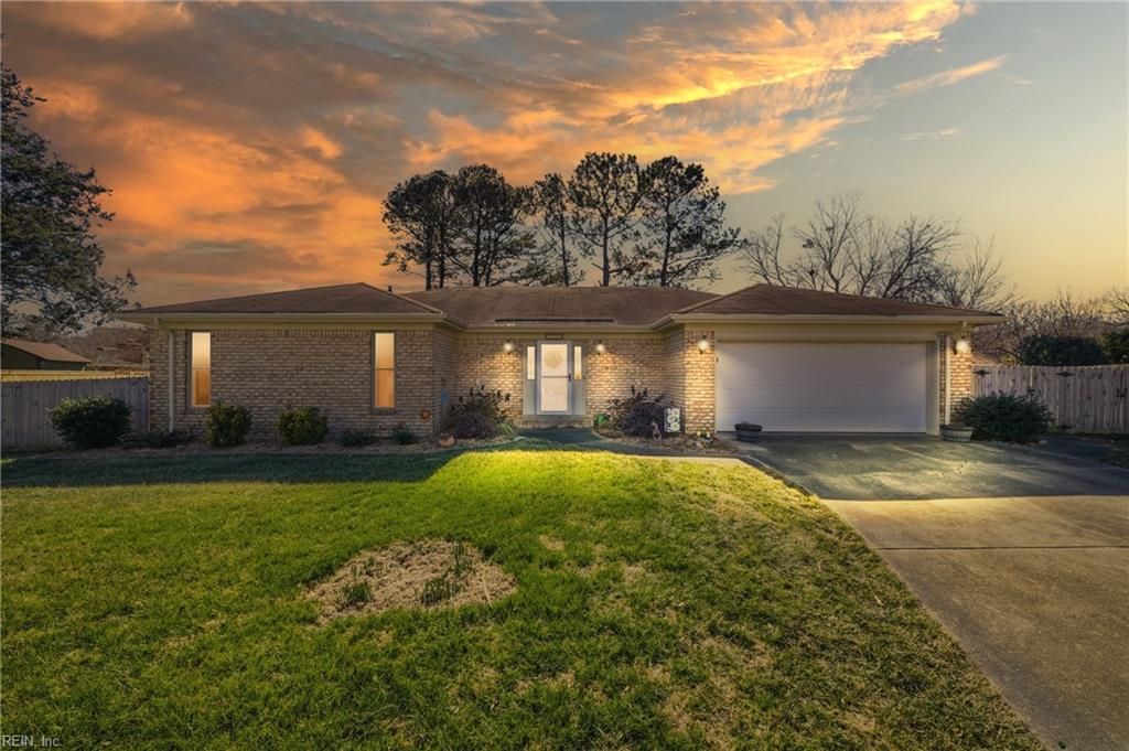 Photo of 2209 Turnberry Court, Virginia Beach, VA 23454 (MLS # 10619651)