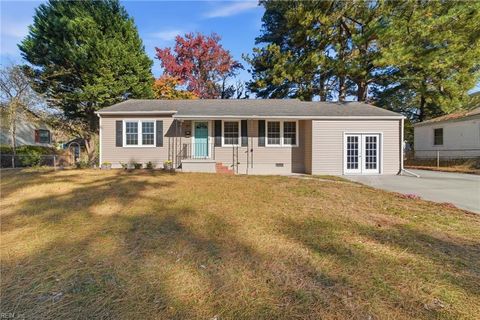 Photo of 47 Bedford Road, Newport News, VA 23601 (MLS # 10617619)