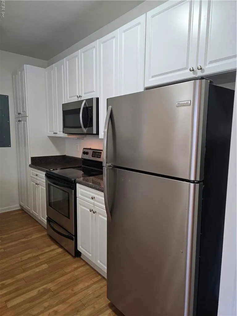 Virginia Beach, Virginia 23462, United States, 2 Bedrooms Bedrooms, ,3 BathroomsBathrooms,Residential,Active,116641