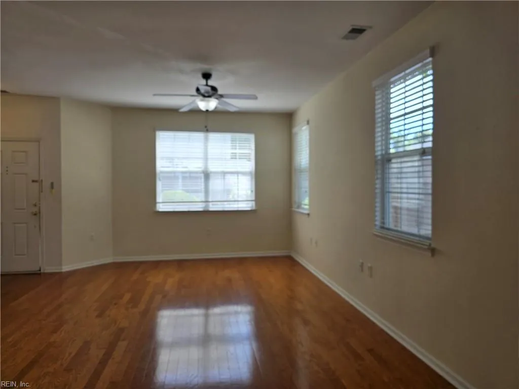 Virginia Beach, Virginia 23462, United States, 2 Bedrooms Bedrooms, ,3 BathroomsBathrooms,Residential,Active,116641