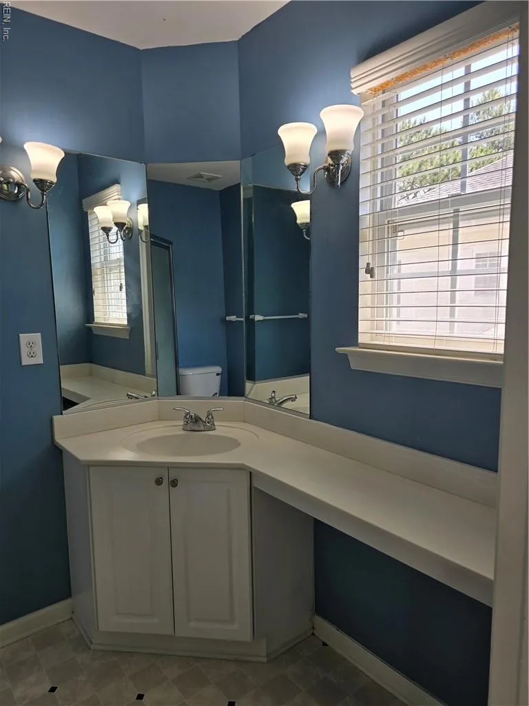 Virginia Beach, Virginia 23462, United States, 2 Bedrooms Bedrooms, ,3 BathroomsBathrooms,Residential,Active,116641