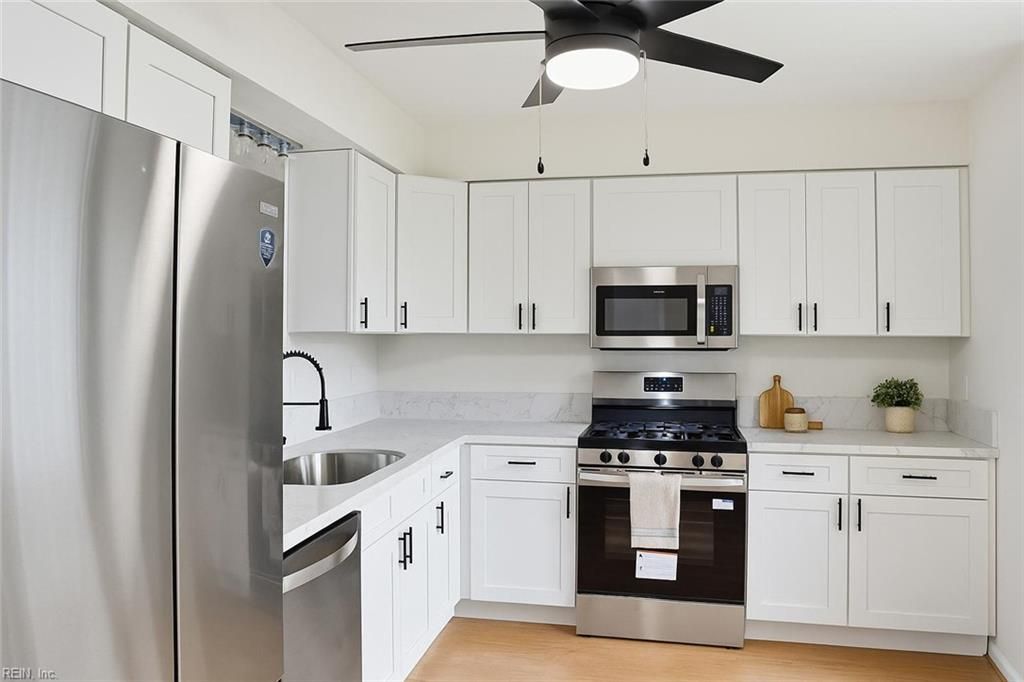 Photo of 11 Overbrooke Place, Hampton, VA 23669 (MLS # 10606696)