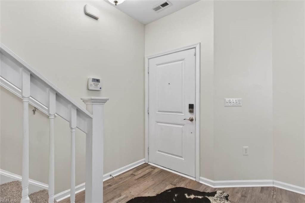 Photo of 4093 Clarendon Way, Virginia Beach, VA 23456 (MLS # 10619046)