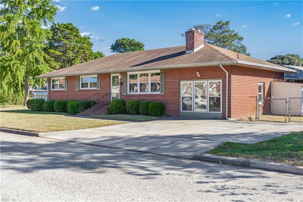 Photo of 819 Sharpley Avenue, Hampton, VA 23666 (MLS # 10658904)