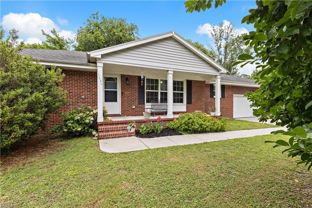 Photo of 5096 Rochelle Road, Virginia Beach, VA 23464 (MLS # 10640738)