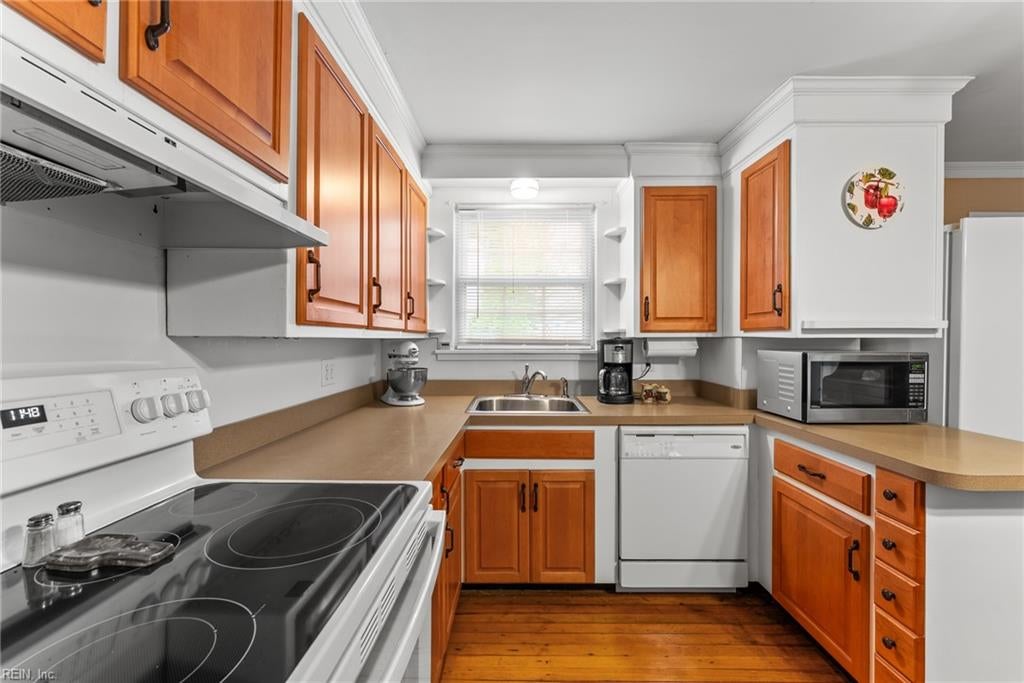 Photo of 21 Main Street, Wachapreague, VA 23480 (MLS # 10653749)