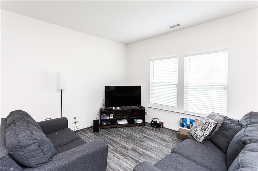 Photo of 194 Norfleet Lane, Suffolk, VA 23434 (MLS # 10656146)