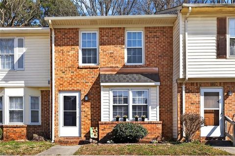 Photo of 104 Elmhurst Court, Portsmouth, VA 23701 (MLS # 10623263)