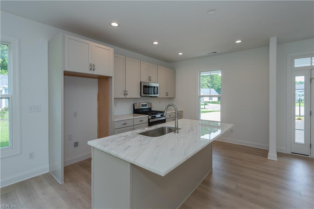 Photo 10 of 46 of 609 Saint Andrews house