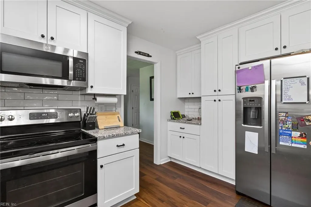 Chesapeake, Virginia 23324, United States, 3 Bedrooms Bedrooms, ,2 BathroomsBathrooms,Residential,Active,198503