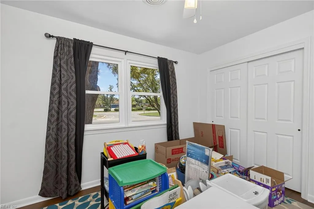 Chesapeake, Virginia 23324, United States, 3 Bedrooms Bedrooms, ,2 BathroomsBathrooms,Residential,Active,198503