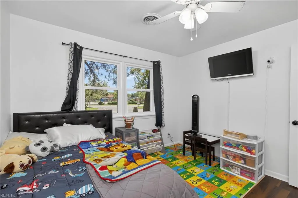 Chesapeake, Virginia 23324, United States, 3 Bedrooms Bedrooms, ,2 BathroomsBathrooms,Residential,Active,198503