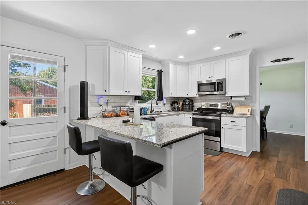 Chesapeake, Virginia 23324, United States, 3 Bedrooms Bedrooms, ,2 BathroomsBathrooms,Residential,Active,198503