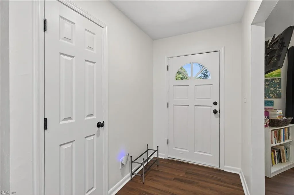 Chesapeake, Virginia 23324, United States, 3 Bedrooms Bedrooms, ,2 BathroomsBathrooms,Residential,Active,198503