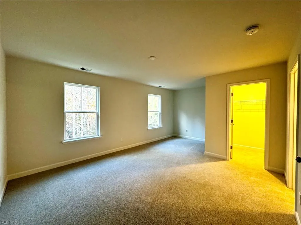 Suffolk, Virginia 23435, United States, 2 Bedrooms Bedrooms, ,3 BathroomsBathrooms,Residential,Active,30611