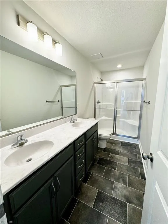 Suffolk, Virginia 23435, United States, 2 Bedrooms Bedrooms, ,3 BathroomsBathrooms,Residential,Active,30611