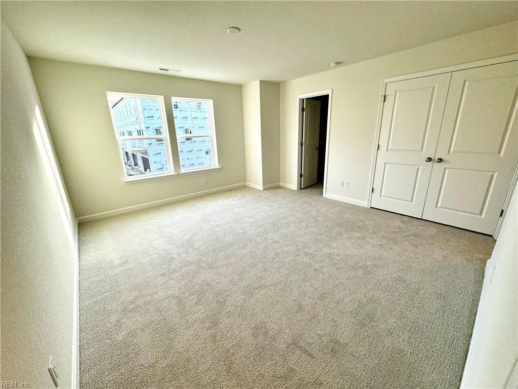 Suffolk, Virginia 23435, United States, 2 Bedrooms Bedrooms, ,3 BathroomsBathrooms,Residential,Active,30611