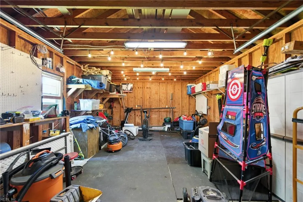 Chesapeake, Virginia 23322, United States, 3 Bedrooms Bedrooms, ,2 BathroomsBathrooms,Residential,Active,160469