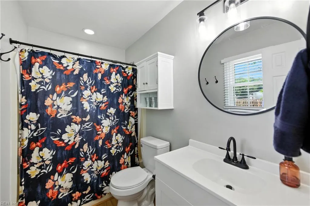 Chesapeake, Virginia 23322, United States, 3 Bedrooms Bedrooms, ,2 BathroomsBathrooms,Residential,Active,160469