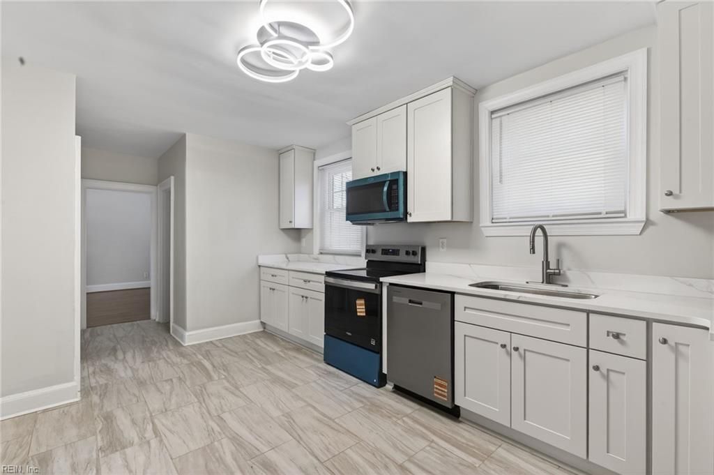 Photo of 412 West Road, Portsmouth, VA 23707 (MLS # 10618098)