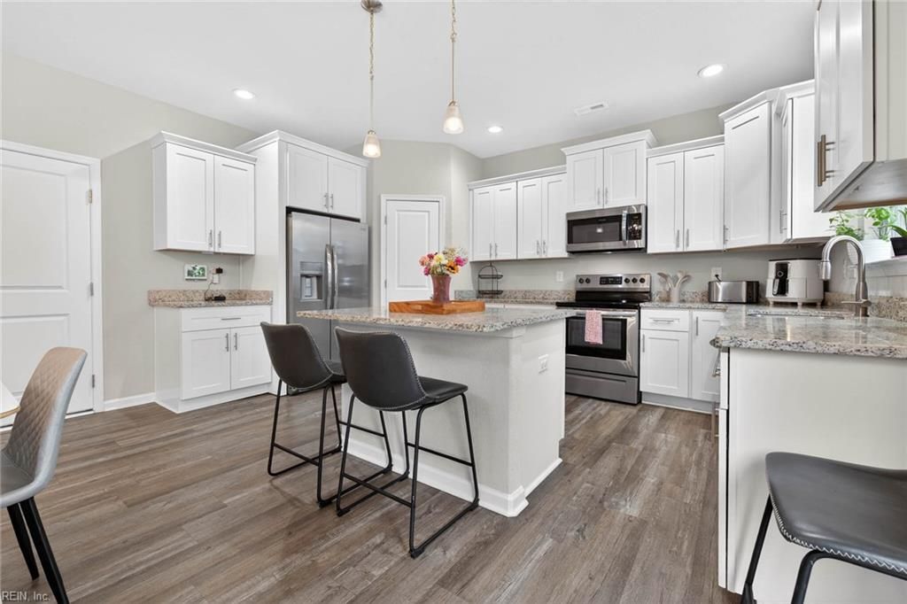 Photo of 1014 Mains Creek Road, Chesapeake, VA 23320 (MLS # 10622873)