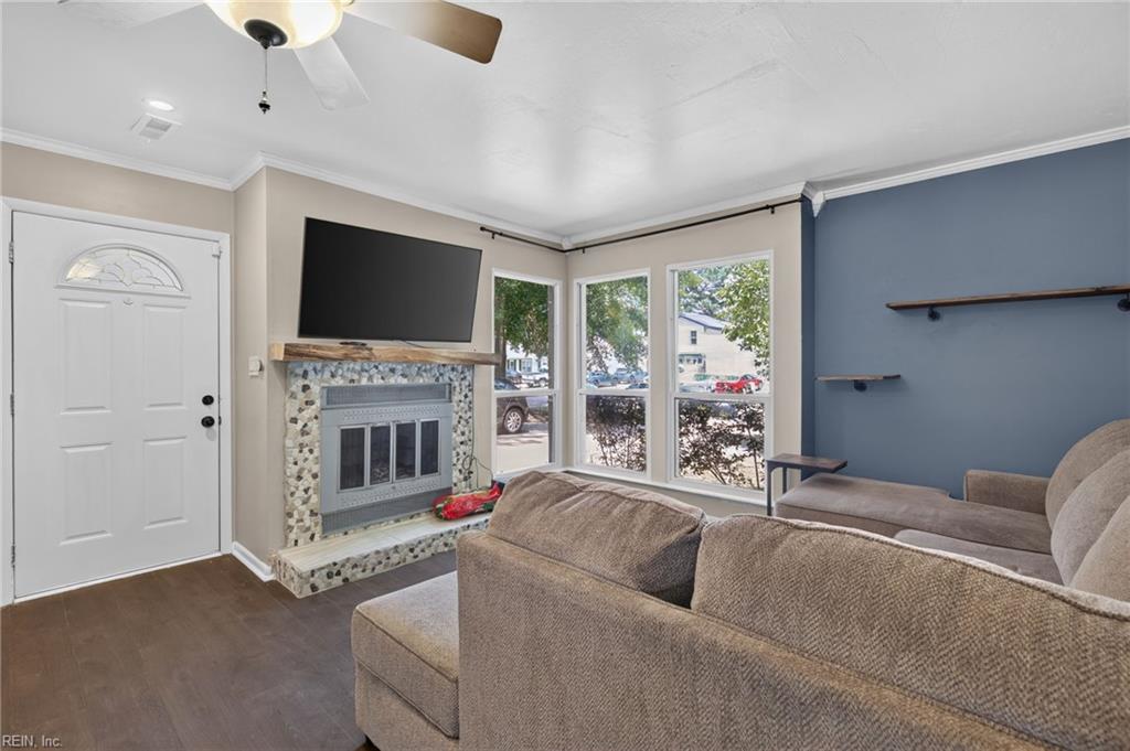 Photo of 4996 Rugby Road, Virginia Beach, VA 23464 (MLS # 10643108)