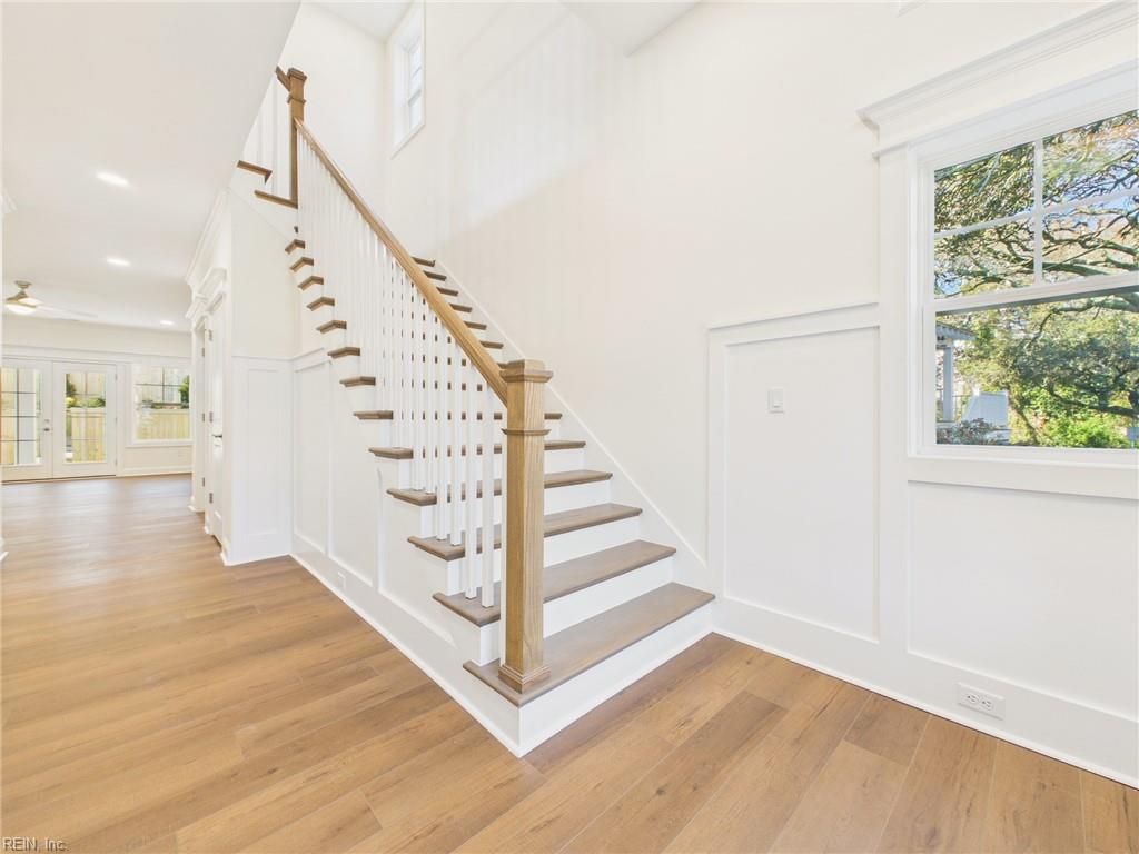 Photo of 3849 Jefferson Boulevard Boulevard, Virginia Beach, VA 23455 (MLS # 10624051)