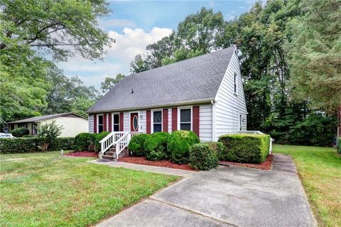 Photo of 111 Quail Road, Yorktown, VA 23692 (MLS # 10623643)