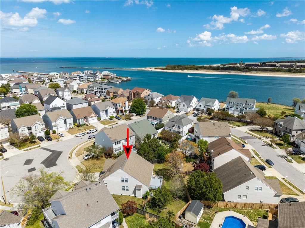 Photo of 5035 Ocean Way, Norfolk, VA 23518 (MLS # 10628308)