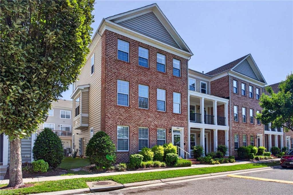 Photo of 4928 Almandine Avenue, Virginia Beach, VA 23462 (MLS # 10651026)