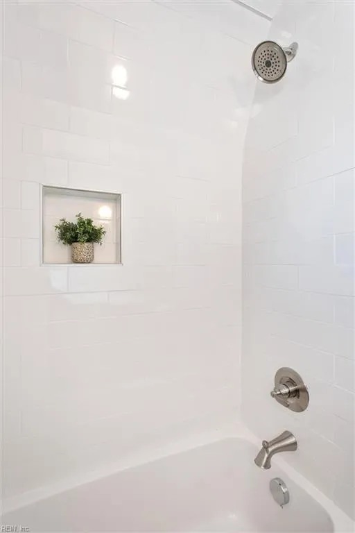 Newport News, Virginia 23601, United States, 3 Bedrooms Bedrooms, ,1 BathroomBathrooms,Residential,Active,236665