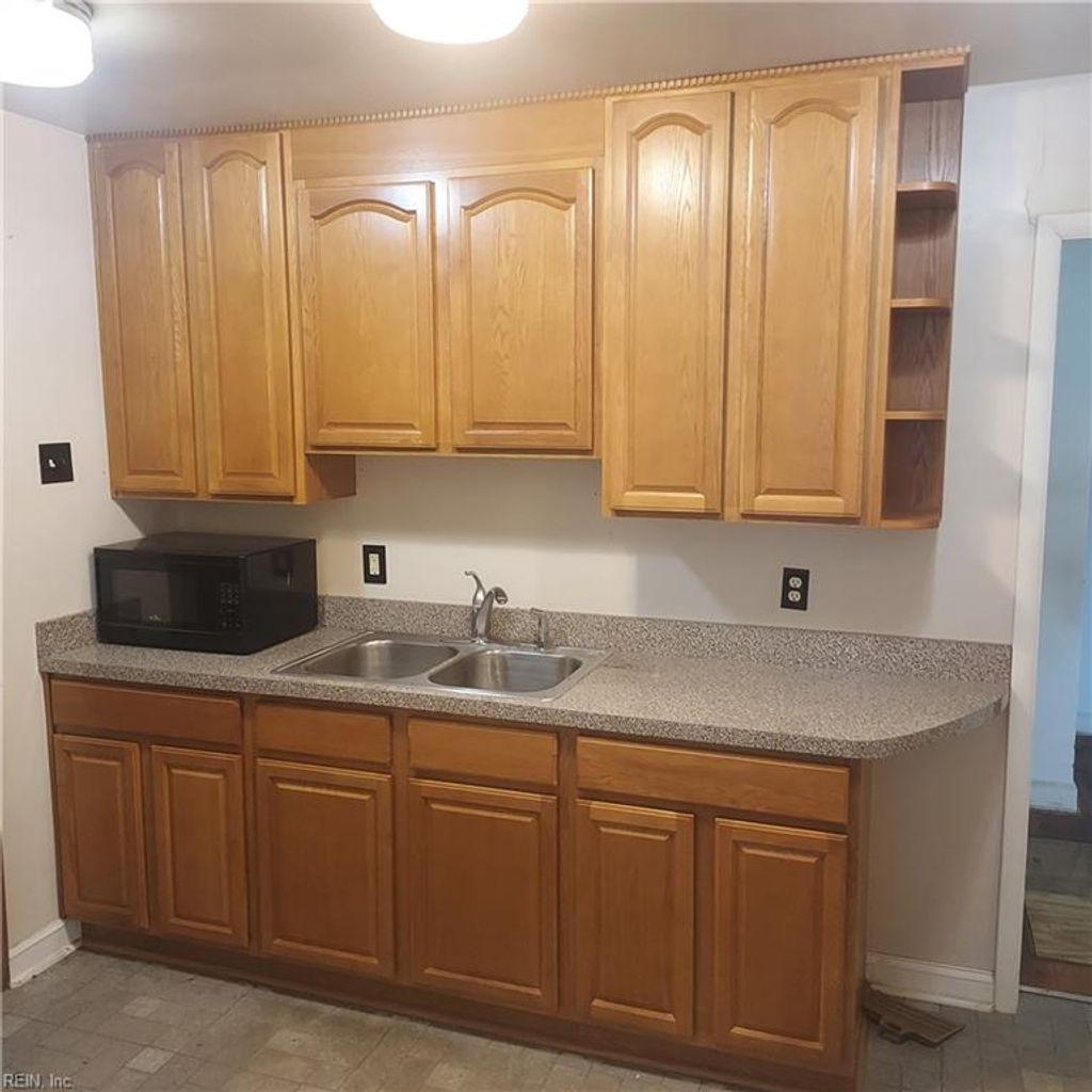 Photo of 616 Brewer Street, Newport News, VA 23605 (MLS # 10639171)